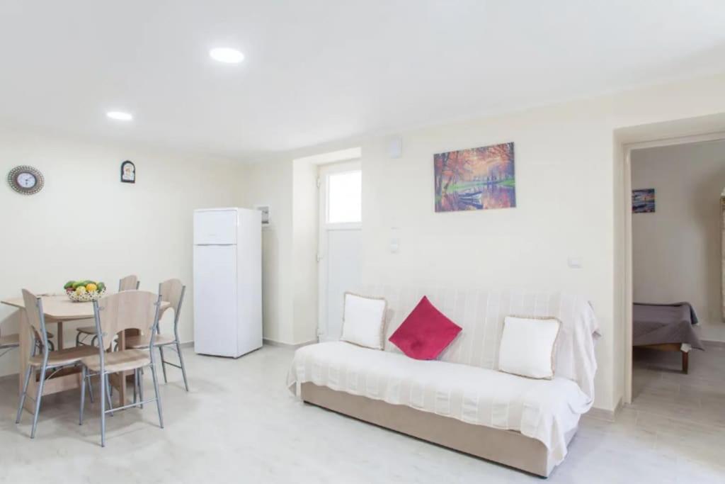 Newly Reconstructed Flat 107Sqm! Apartment Chania  Exterior photo